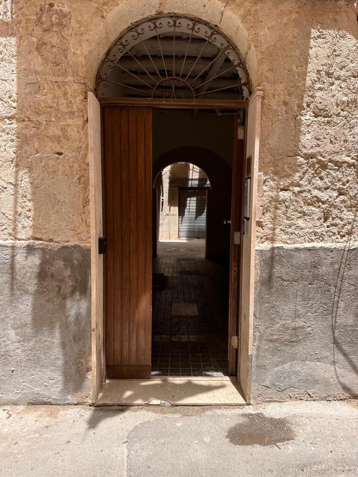Apartamento A Casa Di Clara Trapani Exterior foto